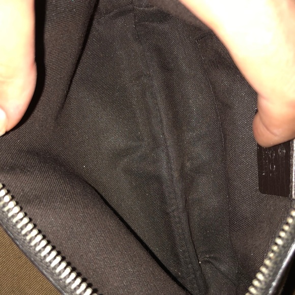 SOLD!! ✔️ 💯 % authentic Gucci clutch - Picture 8 of 8